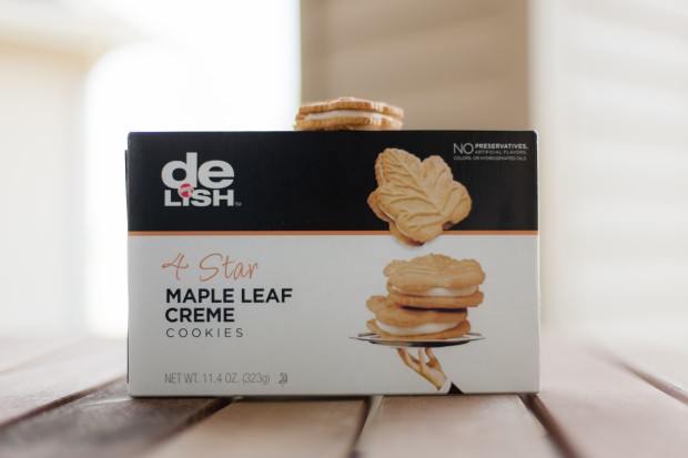 Maple Leaf Cookies