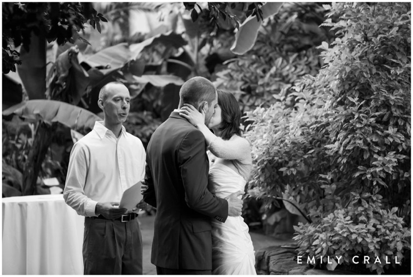 Quad Cities Botanical Wedding © Emily Crall_0279.jpg