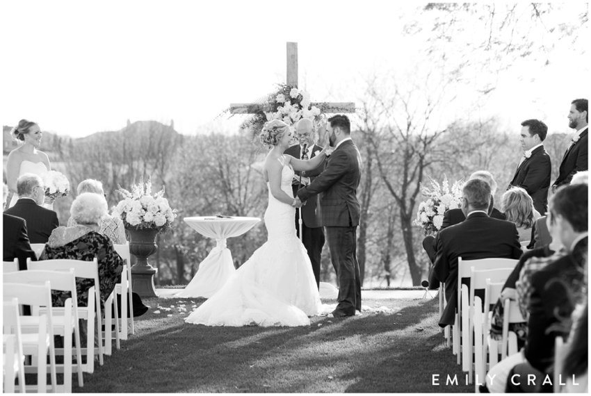 Glen Oaks Country Club Wedding by Emily Crall_0057.jpg